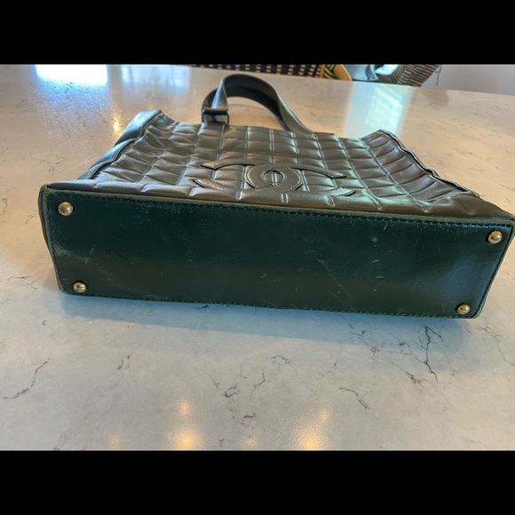 Vintage Chanel Olive Green Lambskin Quilted Tote Bag with CC Logo - Picture 4 of 14